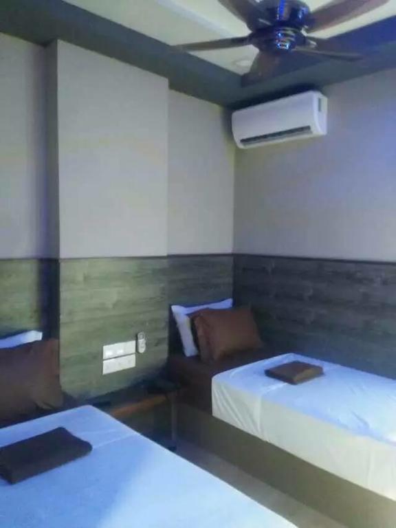ชิง หยุน เรสต์เฮาส์ Hotel Kampong Serusup ภายนอก รูปภาพ