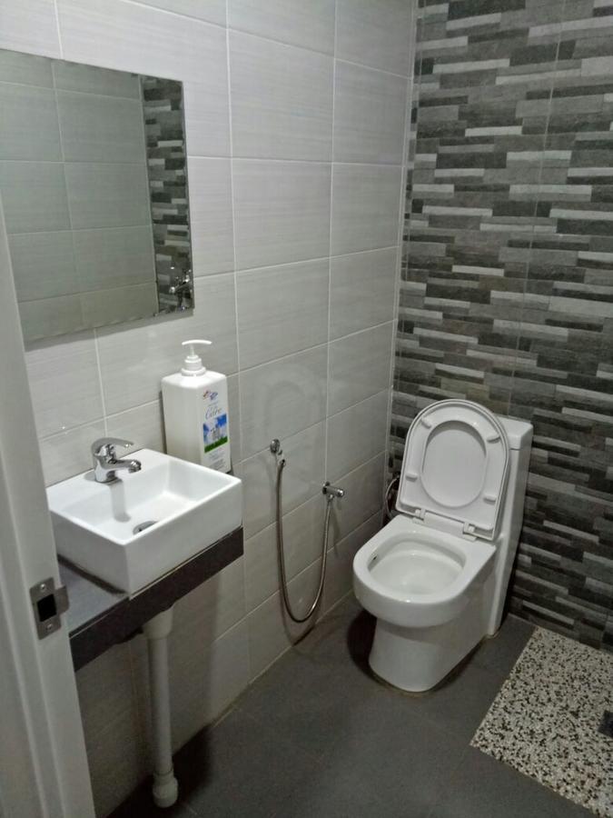 ชิง หยุน เรสต์เฮาส์ Hotel Kampong Serusup ภายนอก รูปภาพ