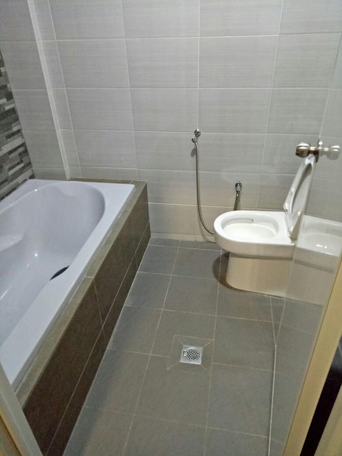 ชิง หยุน เรสต์เฮาส์ Hotel Kampong Serusup ภายนอก รูปภาพ