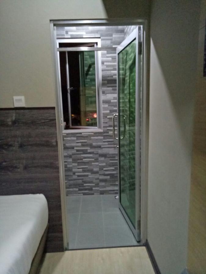 ชิง หยุน เรสต์เฮาส์ Hotel Kampong Serusup ภายนอก รูปภาพ